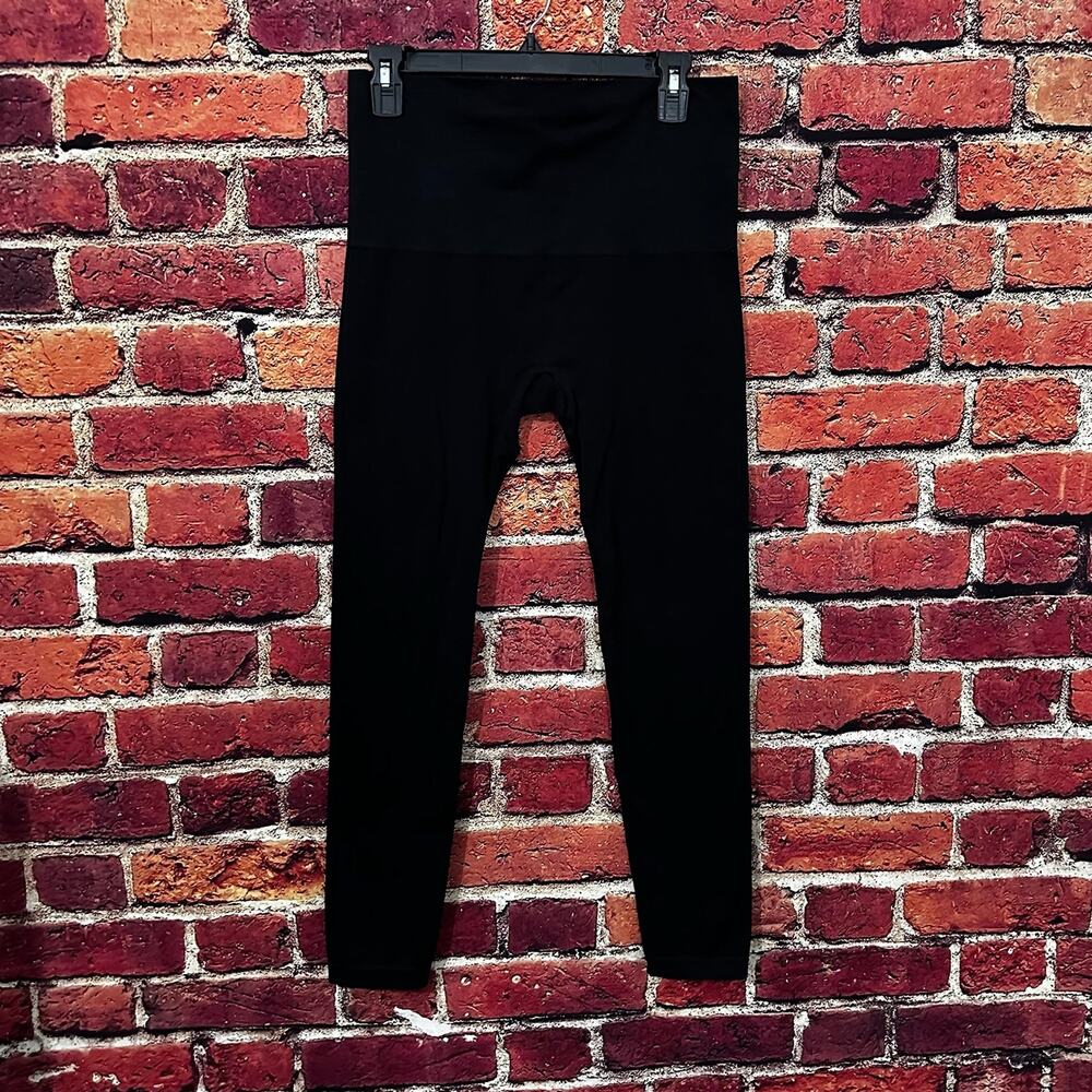 Black SPANX seamless leggings